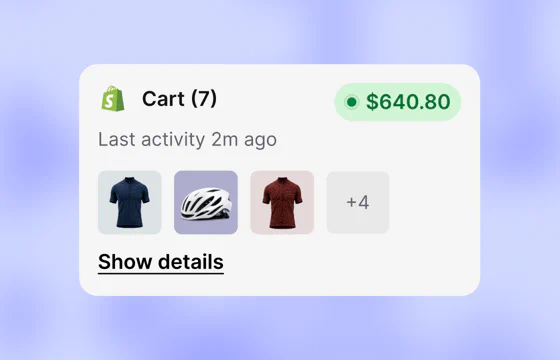 A live Shopify cart with seven items and its total, available during a chat